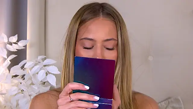 ur wet dreams online show from 10/28/25, 12:48