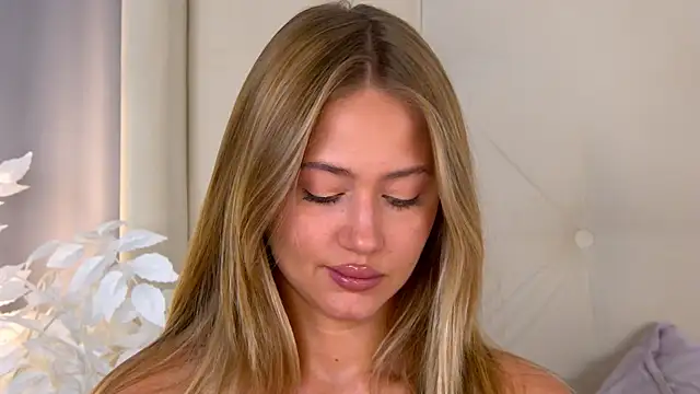 ur wet dreams online show from 09/28/25, 01:29