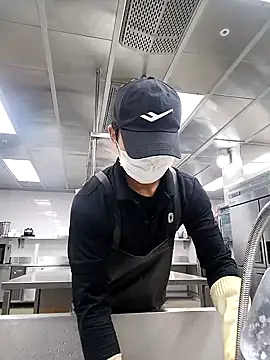 Snapshot of Doh728 chatting on 01/24/25, 02:30 Doh728 online show from 01/24/25, 02:30