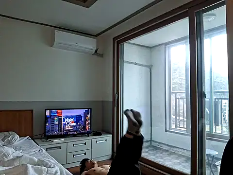 Snapshot of Doh728 chatting on 03/05/25, 12:16 Doh728 online show from 03/05/25, 12:16