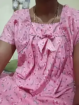 Snapshot of TeluguammayiMahi chatting on 06/07/26, 10:59 TeluguammayiMahi online show from 06/07/26, 10:59