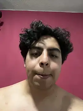 Snapshot of FantasiosoAntony chatting on 02/02/25, 09:40 FantasiosoAntony online show from 02/02/25, 09:40