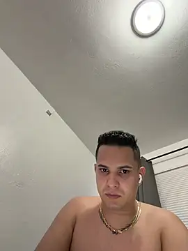 Snapshot of Rafi11 chatting on 10/29/25, 12:20 Rafi11 online show from 10/29/25, 12:20