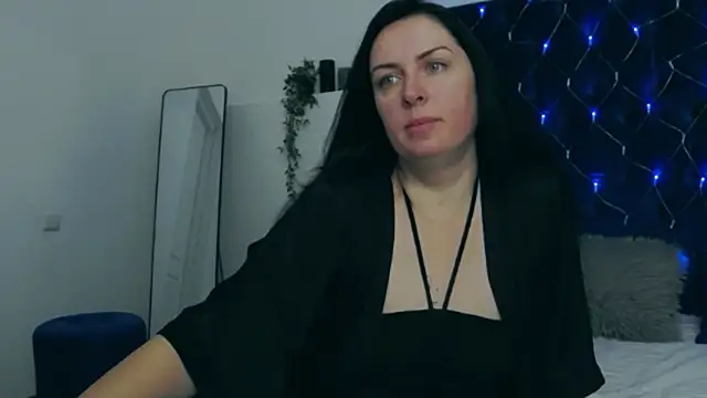 JacquelineElle online show from 03/02/25, 06:35