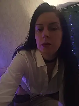 JacquelineElle online show from 10/15/25, 05:10