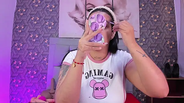 Emily rivera78 online show from 02/16/26, 07:45