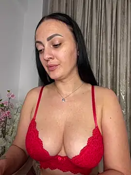 Snapshot of RaisaSalvi chatting on 09/18/25, 12:52 RaisaSalvi online show from 09/18/25, 12:52