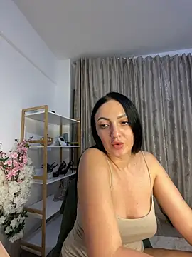 Snapshot of RaisaSalvi chatting on 12/02/25, 02:08 RaisaSalvi online show from 12/02/25, 02:08