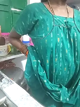 Snapshot of sweety006telugu chatting on 04/08/26, 05:09 sweety006telugu online show from 04/08/26, 05:09