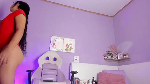 Rossi Mariana online show from 10/30/25, 12:25