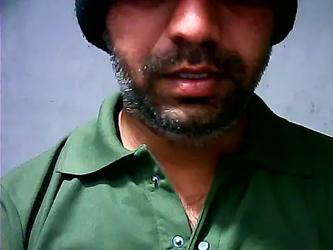 Snapshot of Nightservice27 chatting on 01/24/25, 04:17 Nightservice27 online show from 01/24/25, 04:17