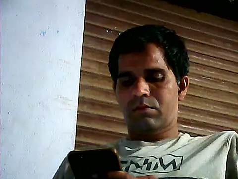 Snapshot of Nightservice27 chatting on 10/05/25, 06:53 Nightservice27 online show from 10/05/25, 06:53