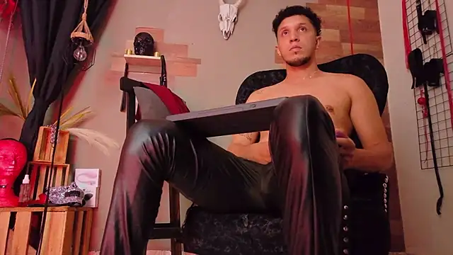 AngeloColleen online show from 12/21/25, 06:20