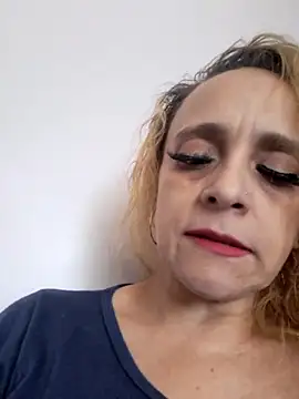 VICTORIAHANK  online show from 02/25/26, 06:41