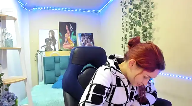 naomy hot 777 online show from 02/01/25, 07:55