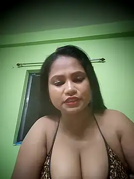 Snapshot of hornysania123 chatting on 03/12/25, 06:00 hornysania123 online show from 03/12/25, 06:00