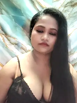 Snapshot of hornysania123 chatting on 10/11/25, 06:31 hornysania123 online show from 10/11/25, 06:31