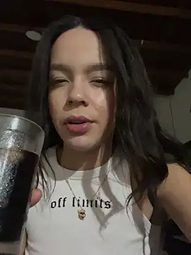 JullieBoo online show from 02/07/25, 05:52