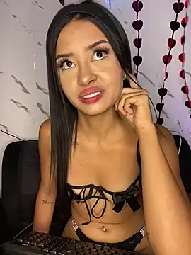 Snapshot of Miss_karol chatting on 02/13/25, 06:05 Miss karol online show from 02/13/25, 06:05