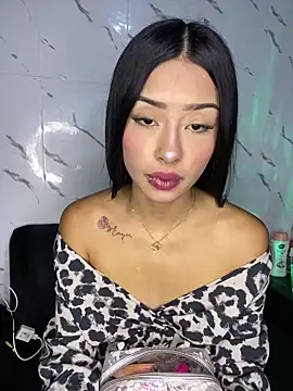 Snapshot of Miss_karol chatting on 03/20/25, 05:25 Miss karol online show from 03/20/25, 05:25