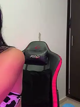 Miss karol online show from 12/20/25, 02:03