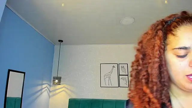 Snapshot of ninna_curly chatting on 09/27/25, 05:24 ninna curly online show from 09/27/25, 05:24