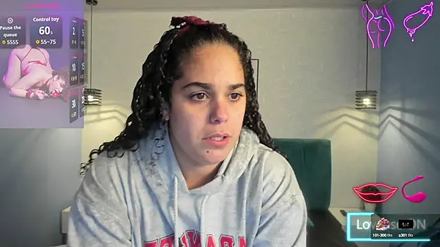 Snapshot of ninna_curly chatting on 09/15/25, 04:13 ninna curly online show from 09/15/25, 04:13