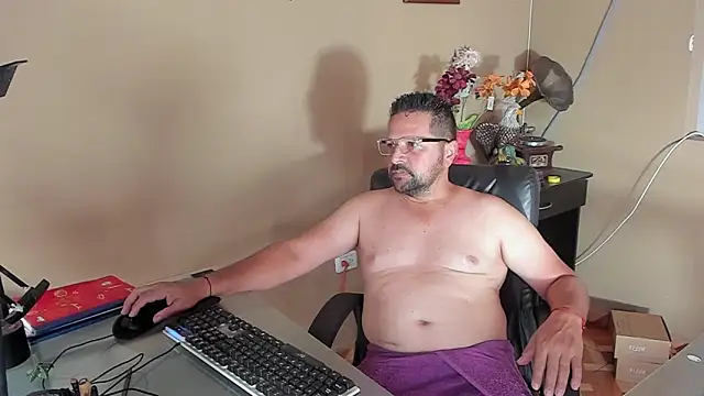 Daniel 08 8 online show from 10/12/25, 08:43