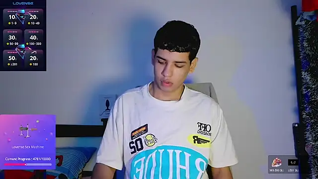 Snapshot of Santiago-Thompson chatting on 02/09/26, 07:34 Santiago-Thompson online show from 02/09/26, 07:34