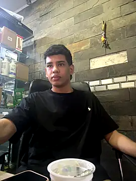 Santiago-Thompson online show from 12/20/25, 09:28