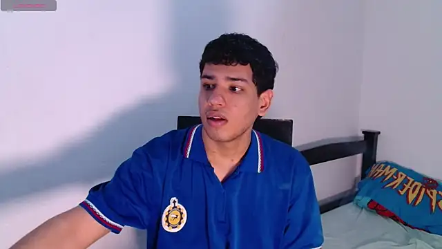 Snapshot of Santiago-Thompson chatting on 02/21/26, 06:10 Santiago-Thompson online show from 02/21/26, 06:10