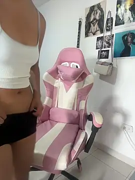 LiLy kIndly online show from 04/05/26, 07:42