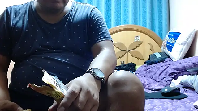 nakedlima online show from 06/23/26, 07:45