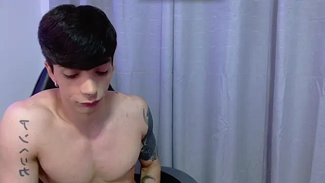 Snapshot of H3ll_B0I chatting on 09/25/25, 08:53 H3ll B0I online show from 09/25/25, 08:53