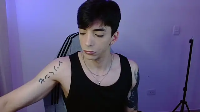 H3ll B0I online show from 03/08/26, 11:41