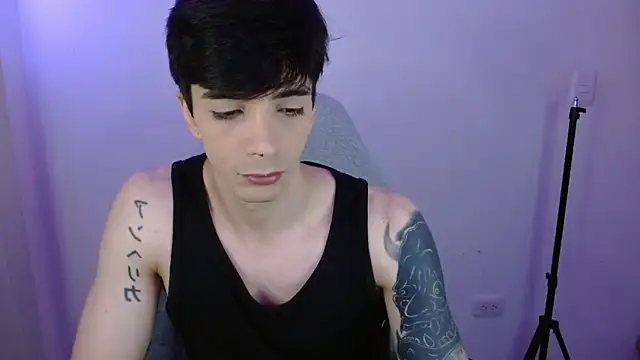 H3ll B0I online show from 03/25/26, 11:47