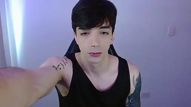 H3ll B0I online show from 04/04/26, 06:03