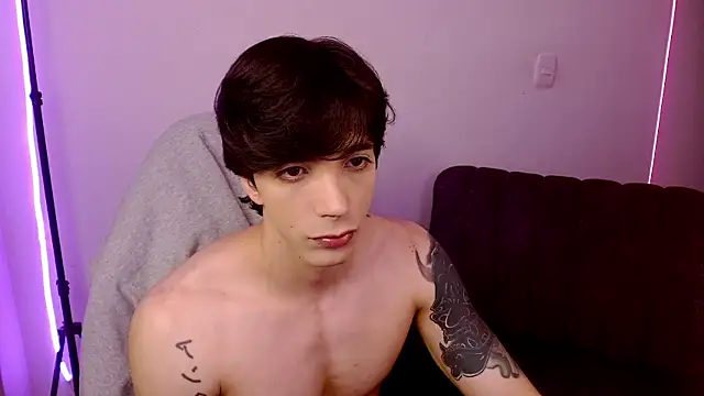 H3ll B0I online show from 06/04/26, 05:12