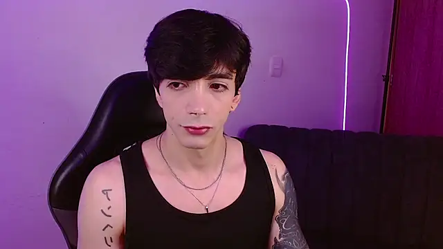 H3ll B0I online show from 05/15/26, 06:11