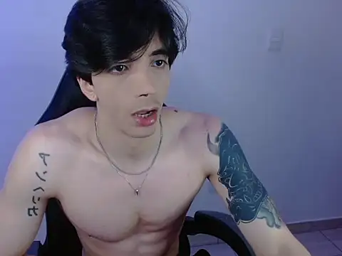 Snapshot of H3ll_B0I chatting on 01/14/26, 09:29 H3ll B0I online show from 01/14/26, 09:29