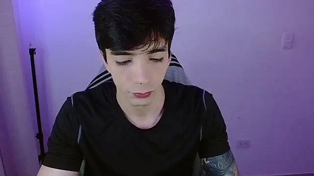 H3ll B0I online show from 03/30/26, 10:11