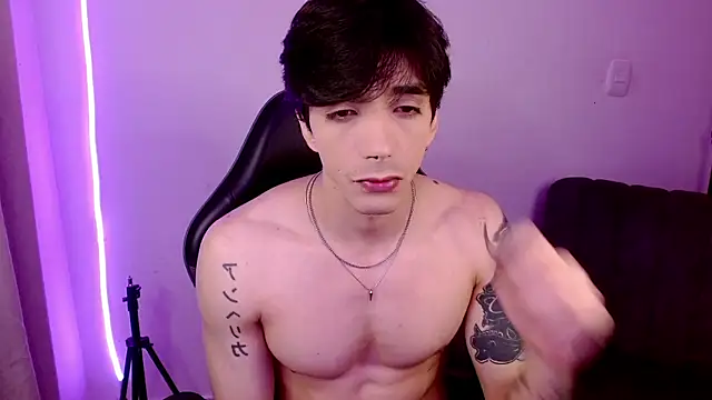 H3ll B0I online show from 05/30/26, 06:09
