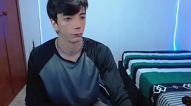 Snapshot of H3ll_B0I chatting on 03/02/25, 05:12 H3ll B0I online show from 03/02/25, 05:12