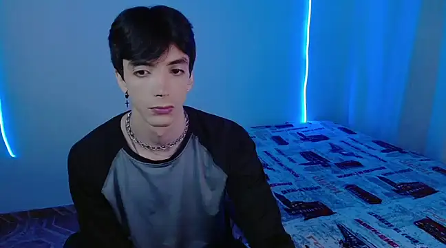 Snapshot of H3ll_B0I chatting on 02/07/25, 05:10 H3ll B0I online show from 02/07/25, 05:10