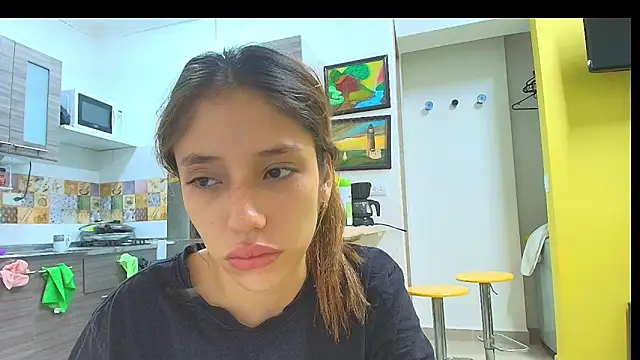 Alaiapink online show from 05/25/26, 12:04