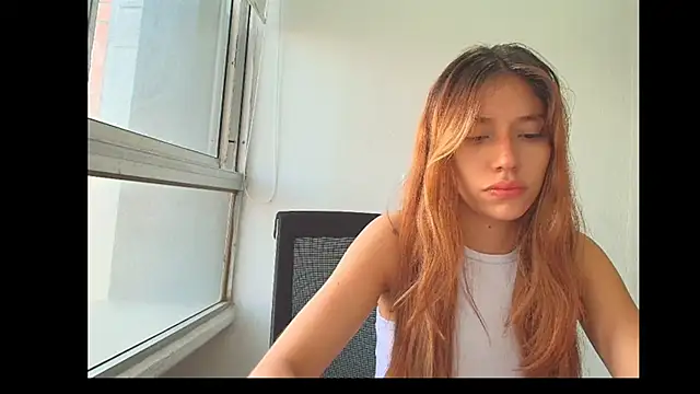 Alaiapink online show from 04/14/26, 02:44