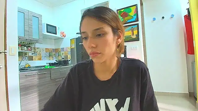 Alaiapink online show from 04/30/26, 08:57