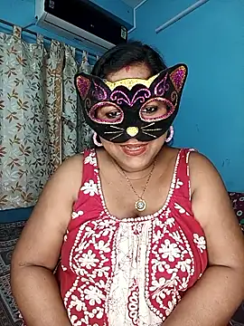 Snapshot of straightthing chatting on 11/02/25, 08:03 straightthing online show from 11/02/25, 08:03