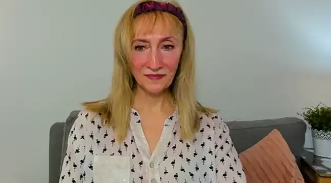 Snapshot of MargaretMilf69 chatting on 03/02/25, 02:25 MargaretMilf69 online show from 03/02/25, 02:25
