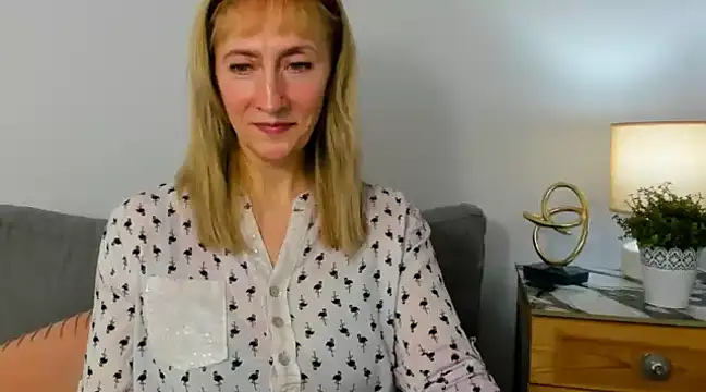Snapshot of MargaretMilf69 chatting on 03/04/25, 07:22 MargaretMilf69 online show from 03/04/25, 07:22